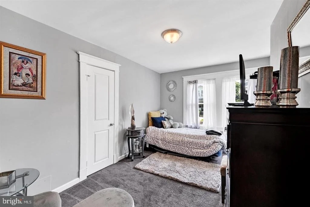 Photo of 4806 HOLDER AVENUE
