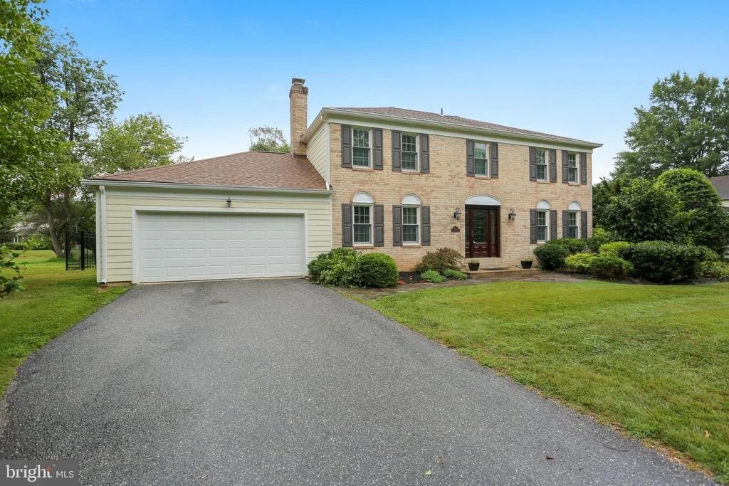Photo of 15209 DONNA DRIVE