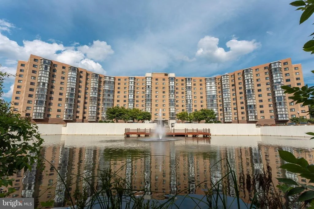 Photo of Unit 5607 at 3330 N LEISURE WORLD BOULEVARD