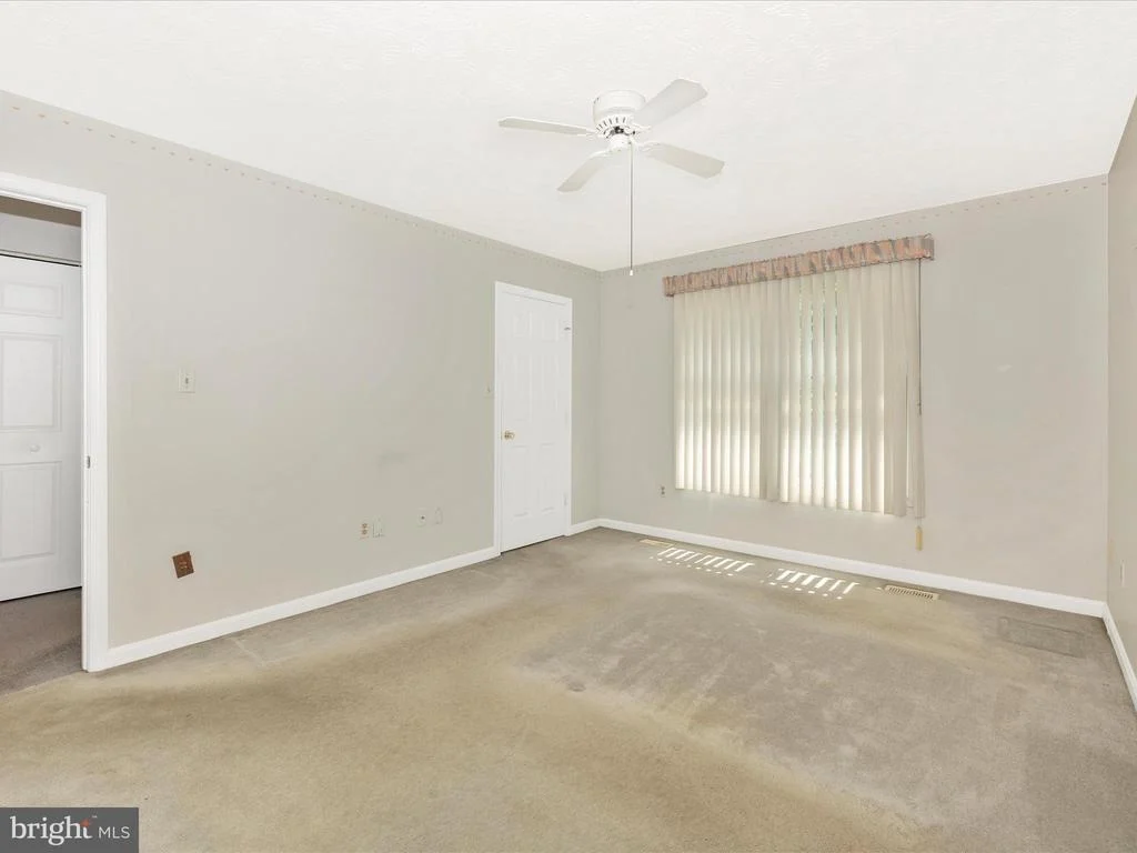 Photo of 2124 COLLINGWOOD LANE