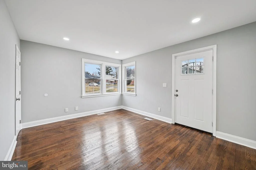 Photo of 4902 GILRAY DRIVE