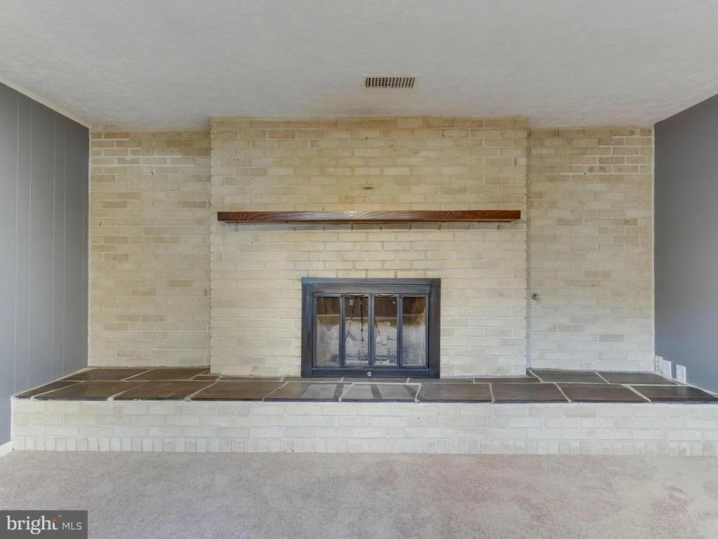 Photo of 5306 CROWN POINT ROAD