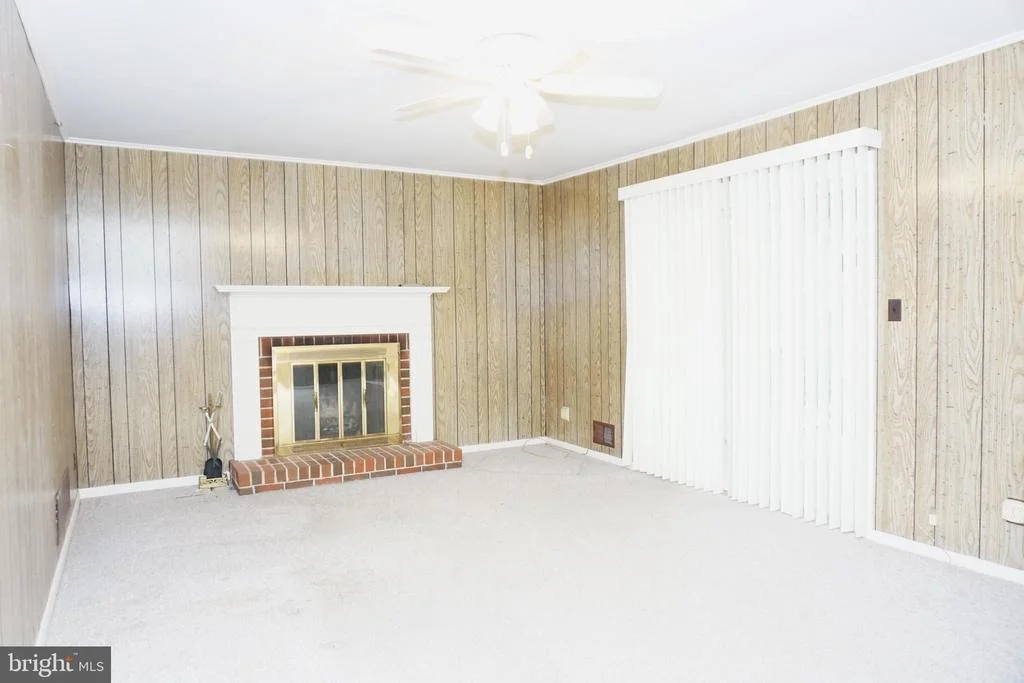 Photo of 1304 CHEZ COURT