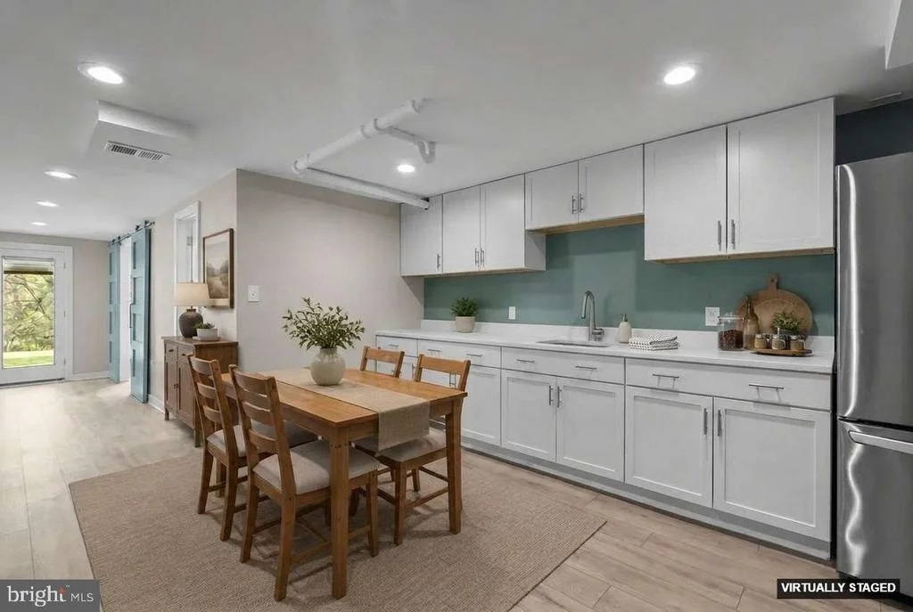 Photo of 1124 TANLEY ROAD