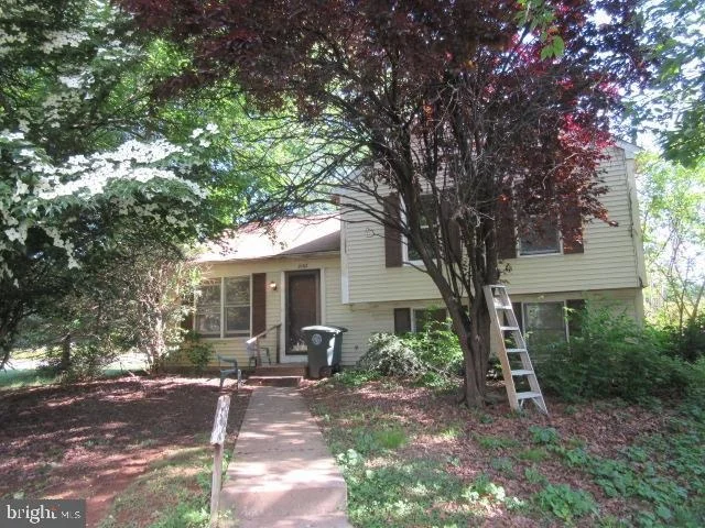 Photo of 2162 COLLINGWOOD LANE