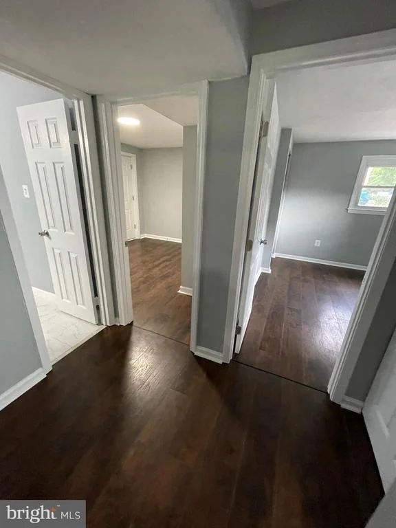 Photo of 610 W NETTLE TREE ROAD