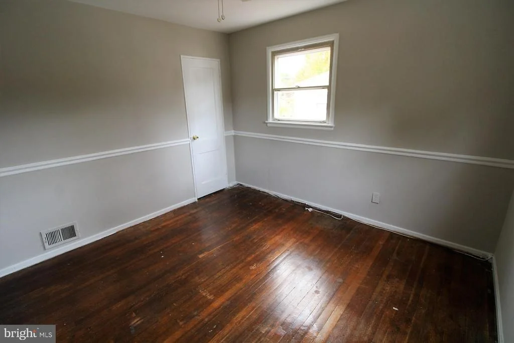 Photo of 11804 VALLEYWOOD DRIVE