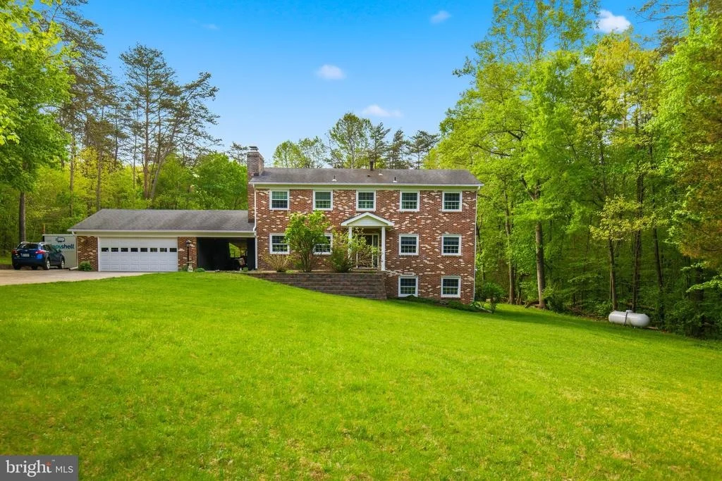Photo of 9045 FORESTVIEW DRIVE