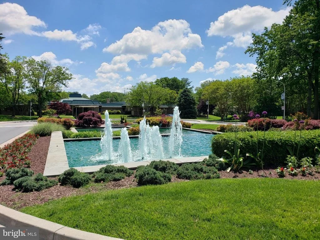 Photo of Unit 71B at 3600 GLENEAGLES DRIVE