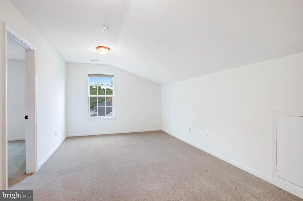Photo of 26798 BARNSLEY PLACE