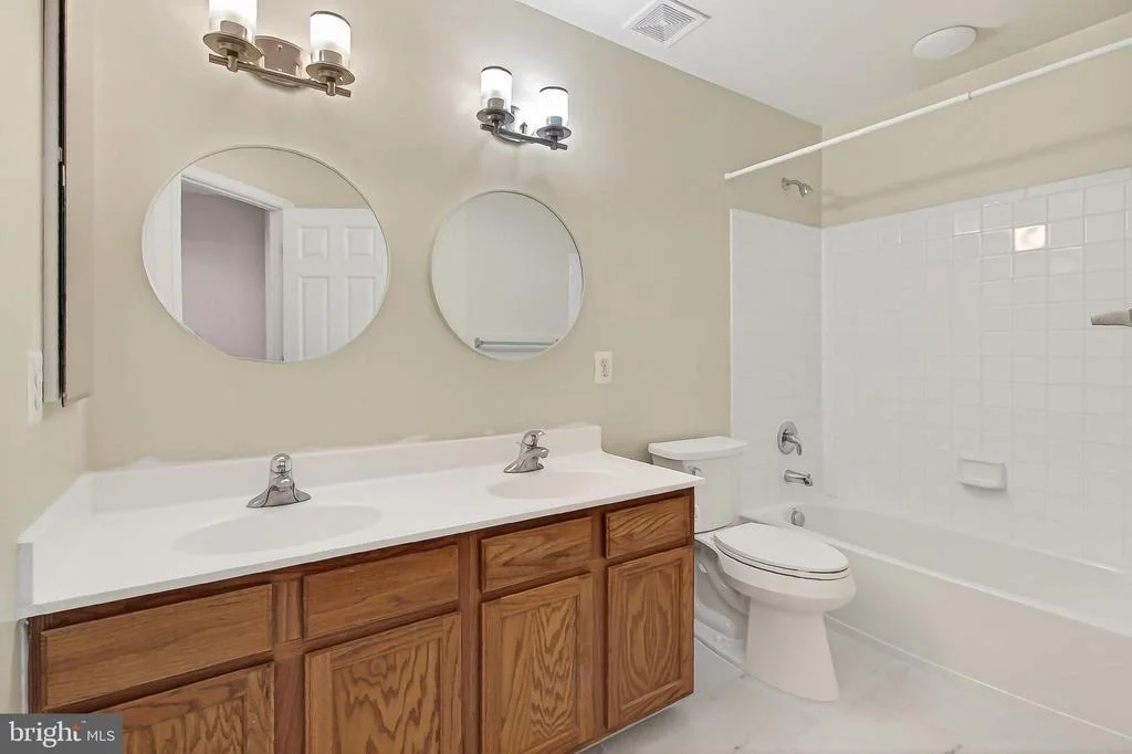 Photo of 25825 SPRING FARM CIRCLE