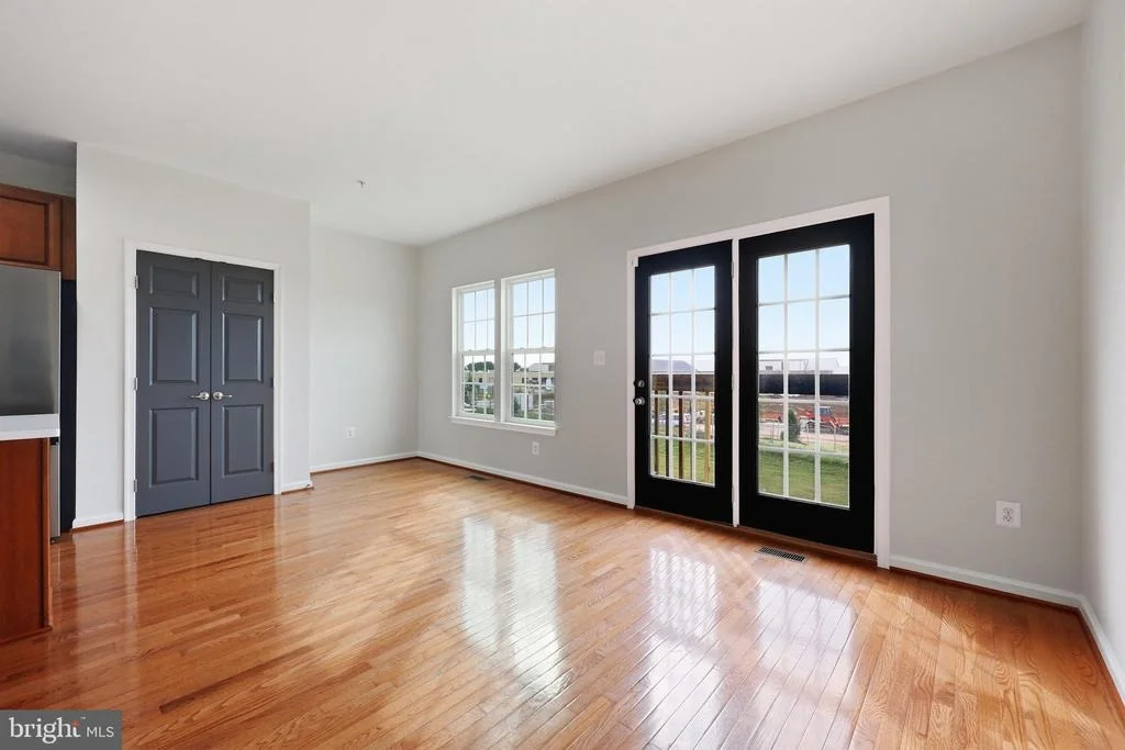 Photo of 2075 SPRING RUN CIRCLE