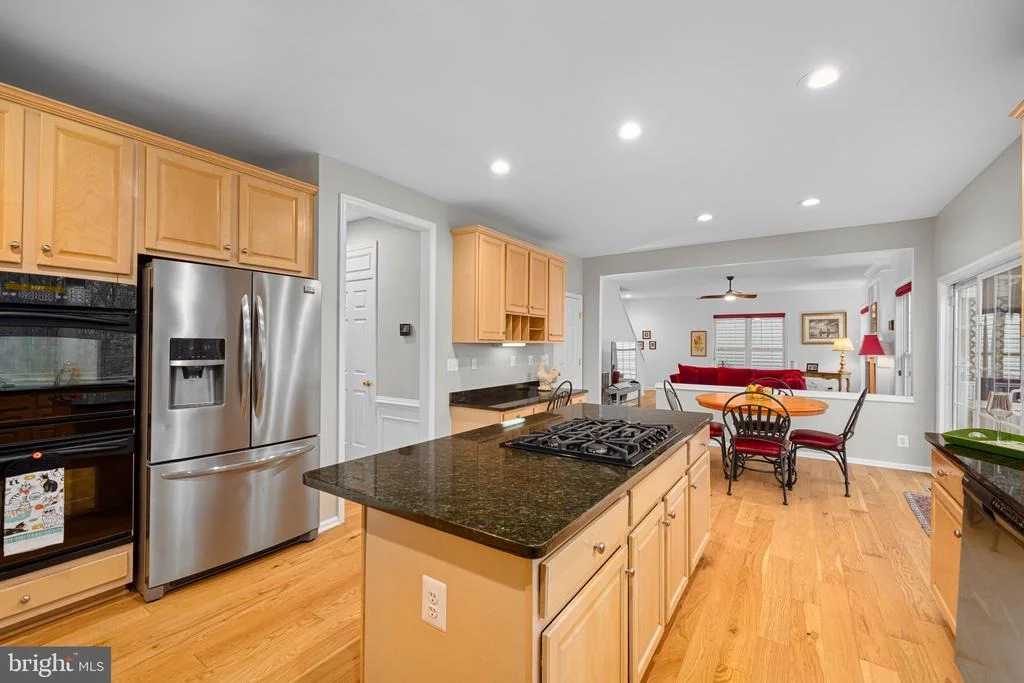 Photo of 8068 PAPER BIRCH DRIVE