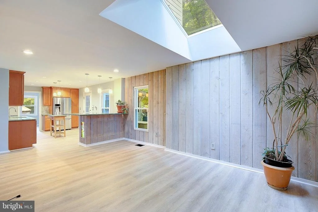 Photo of 349 ARBUTUS DRIVE