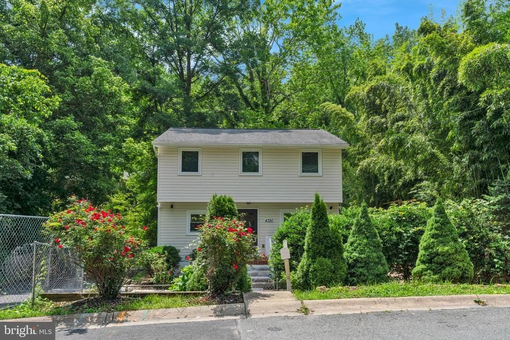 Photo of 4320 IVY GLEN ROAD
