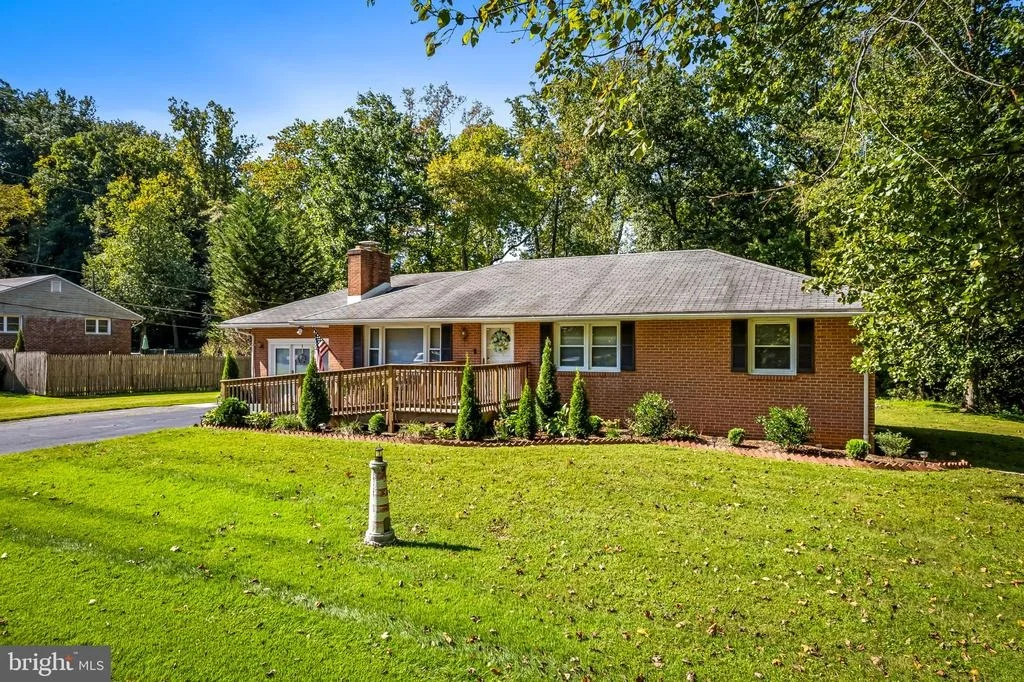 Photo of 410 STONEY TERRACE