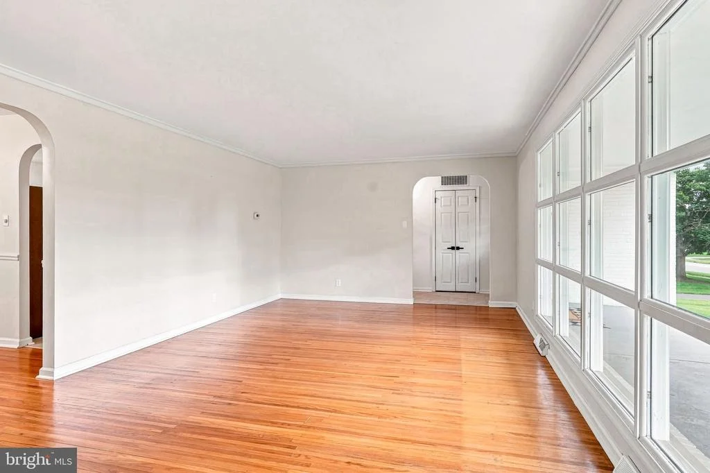 Photo of 2500 SALEM DRIVE