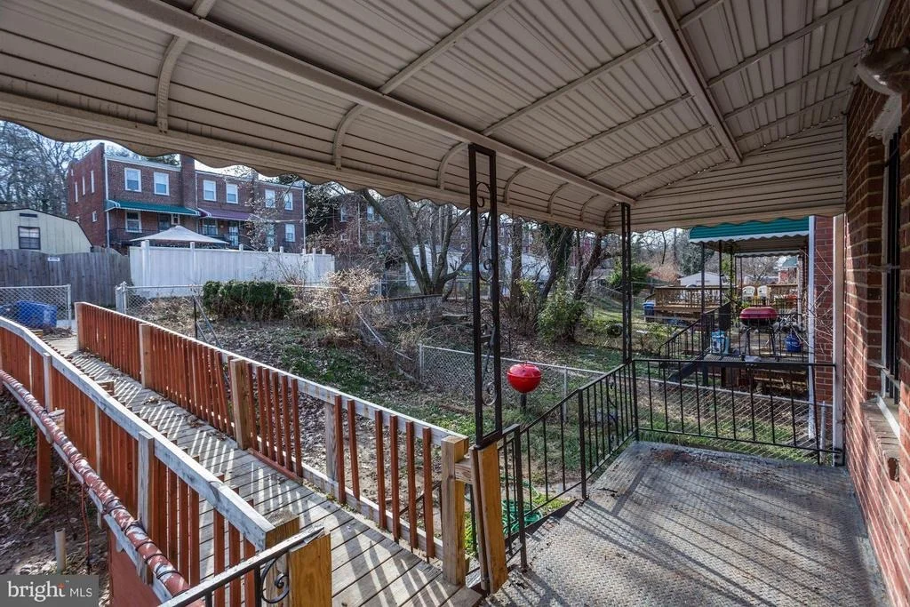 Photo of 4041 CLAY PLACE NE