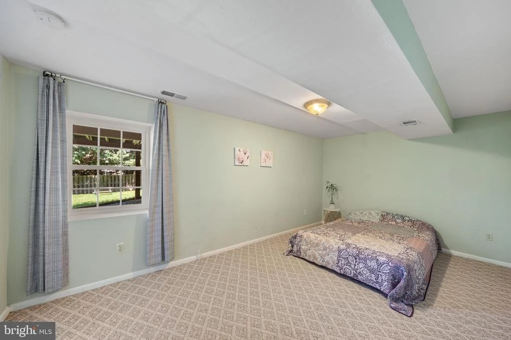Photo of 14404 BASINGSTOKE LANE