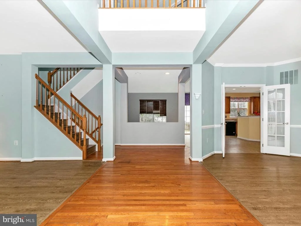 Photo of 605 CROSSOVER COURT