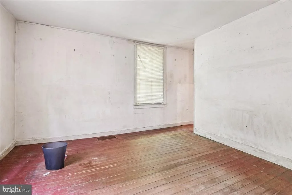 Photo of 8472 FREDERICK ROAD
