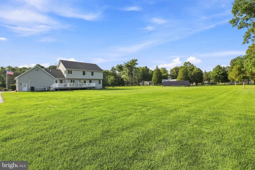 Photo of 646 ALBERTSON ROAD