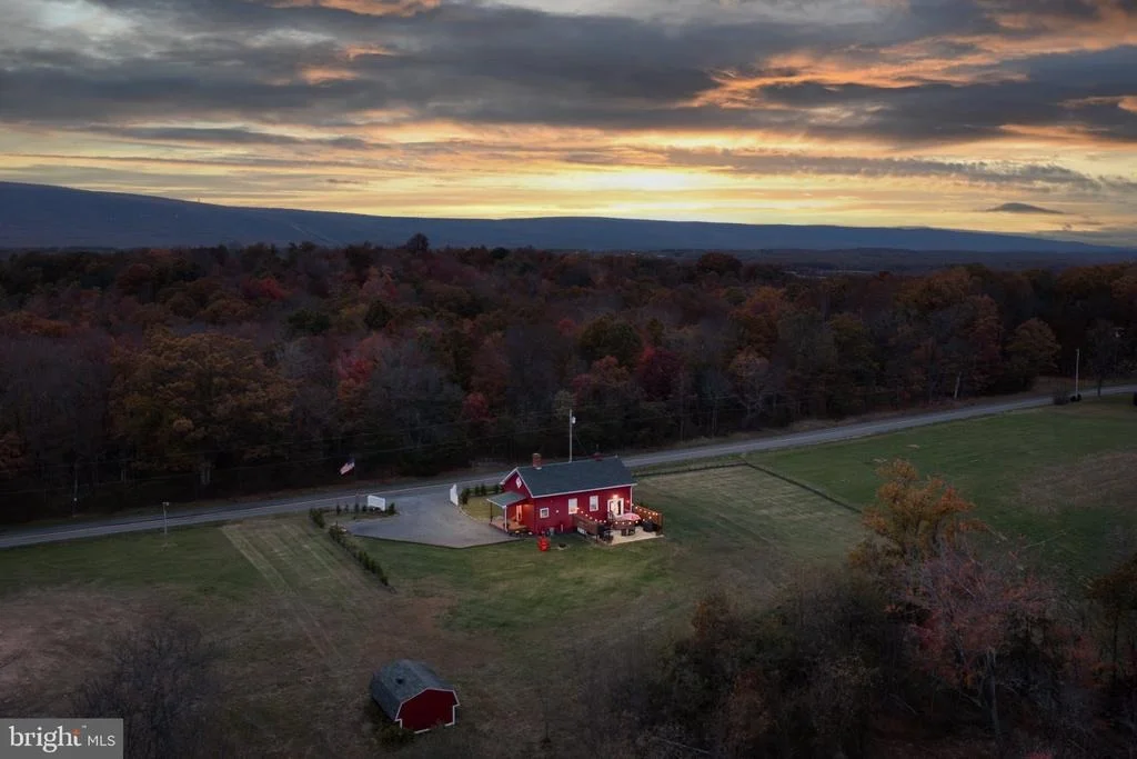 Photo of 1098 REYNOLDS ROAD