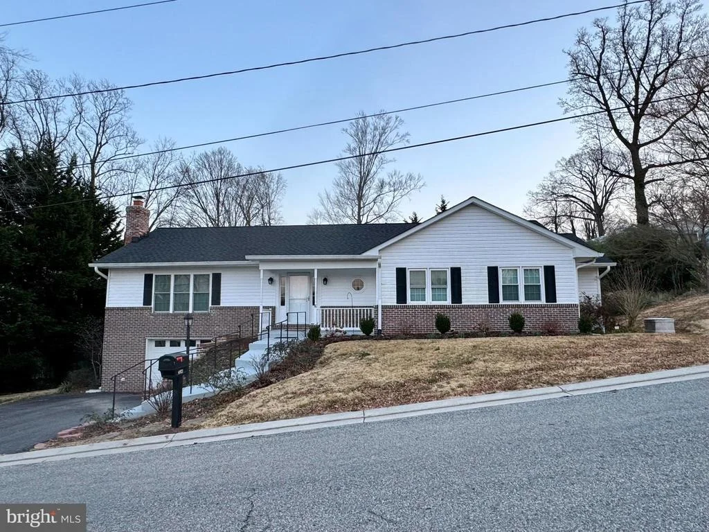 Photo of 4921 CALVERT DRIVE