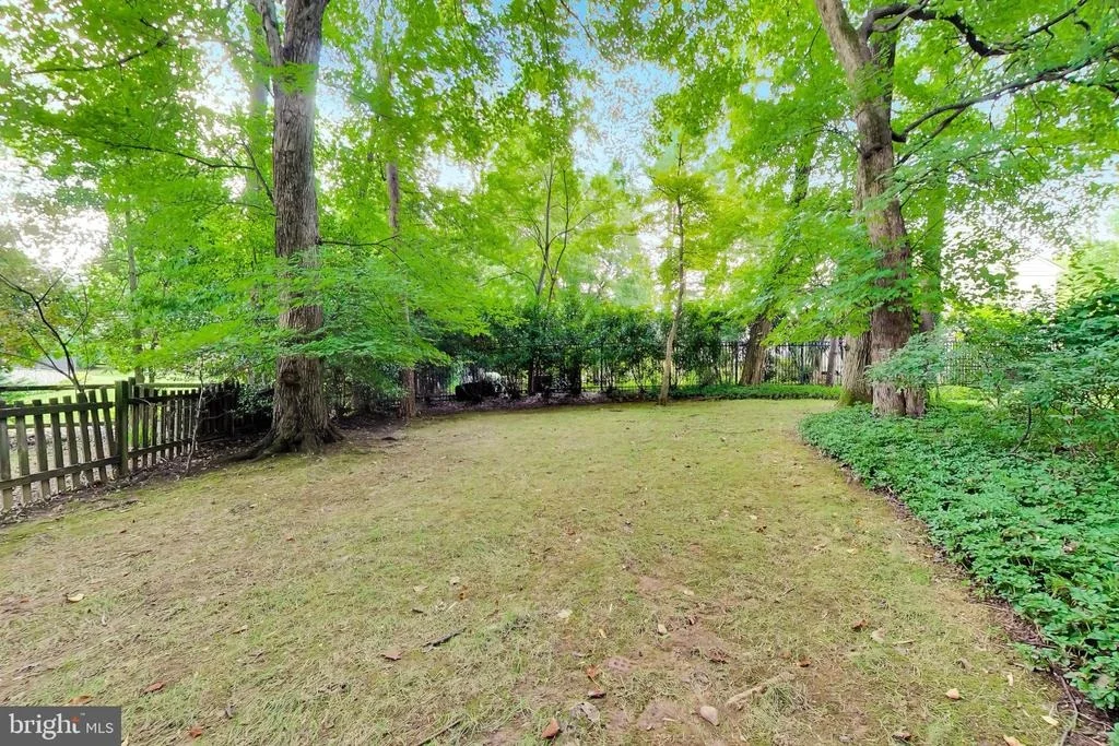 Photo of 9617 FALLS BRIDGE LANE