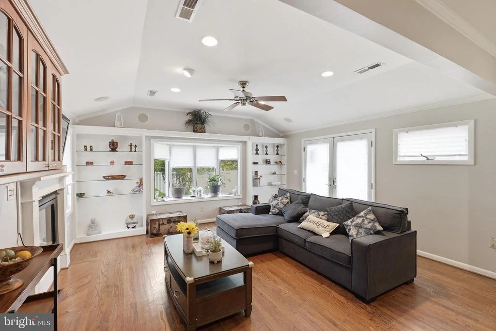 Photo of 101 N FAIRFIELD DRIVE