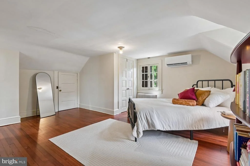 Photo of 2209 KEN OAK ROAD