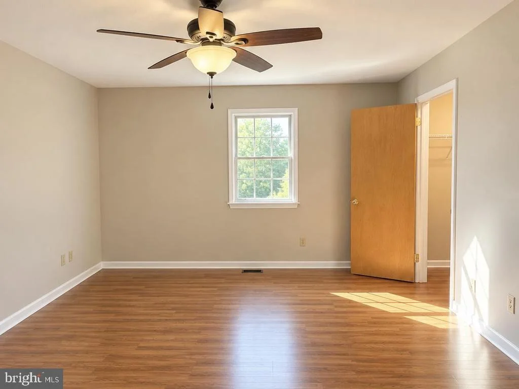 Photo of 23719 HENRY ROAD