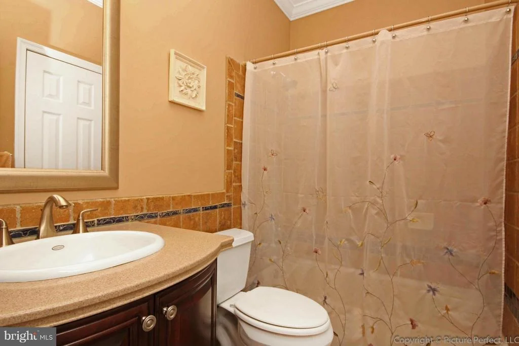 Photo of 5728 ARTESIAN DRIVE