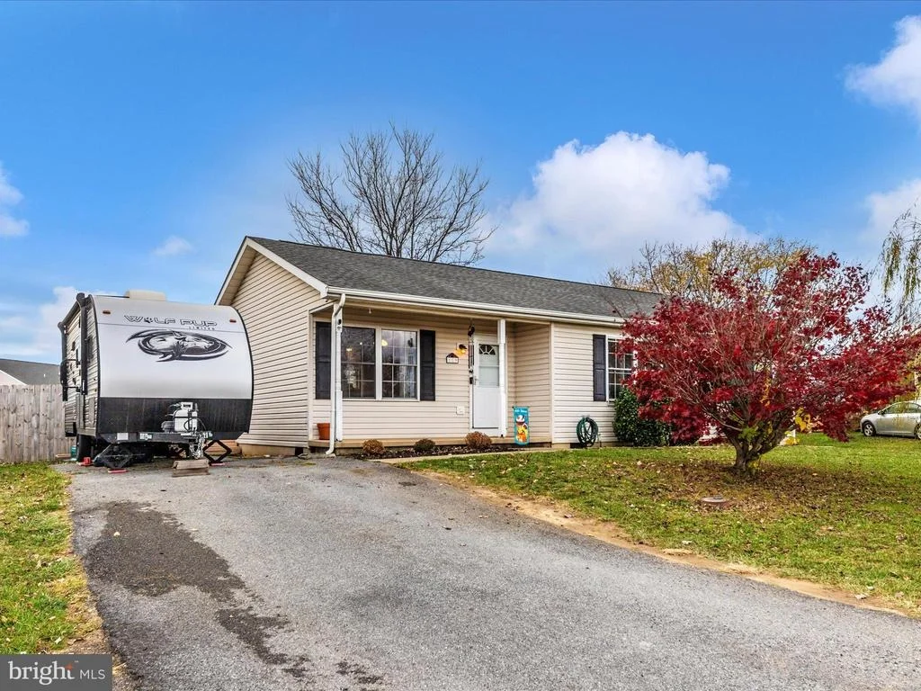 Photo of 119 ROBELEI DRIVE