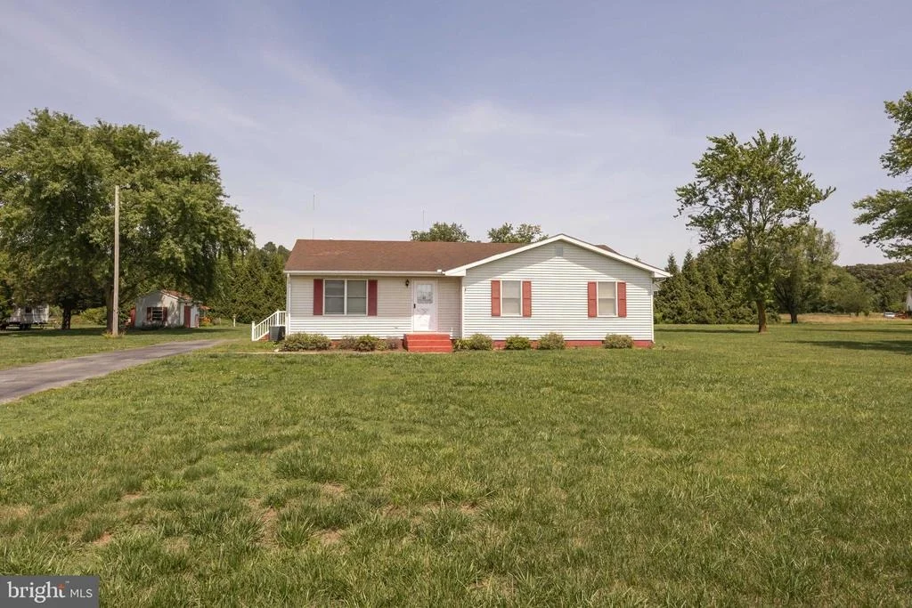 Photo of 8525 N WEST ROAD