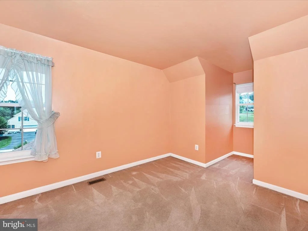 Photo of 17727 DAVIDSON DRIVE