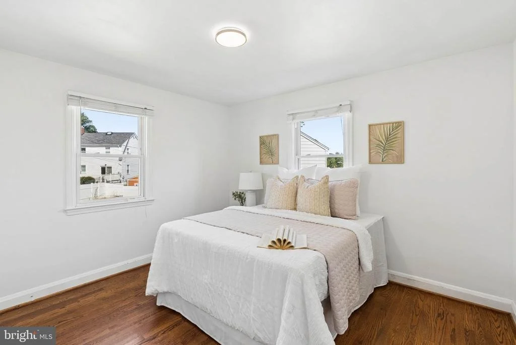 Photo of 5572 OAKLAND ROAD