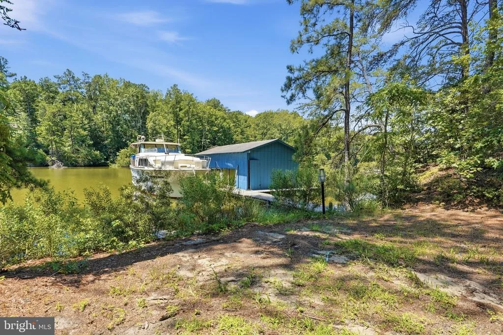 Photo of 750 LEVELGREEN RD.