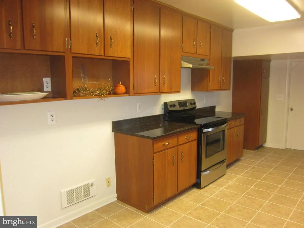 Photo of Unit 171B at 14545 KELMSCOT DRIVE