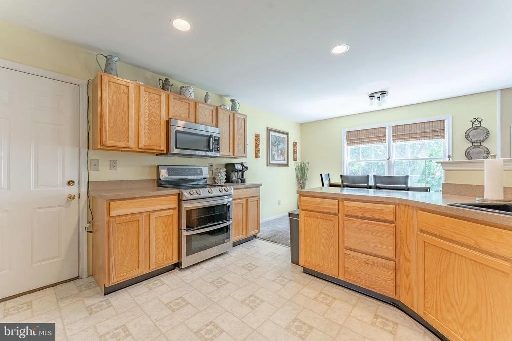 Photo of 209 W FORESTVIEW AVENUE