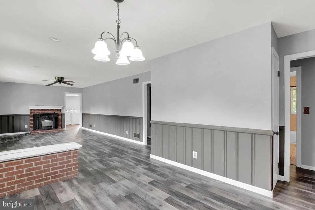 Photo of 2506 CRESTVIEW DRIVE