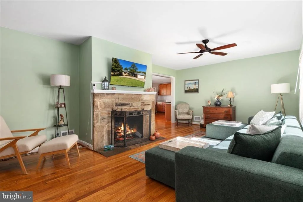 Photo of 9019 SUDLEY ROAD