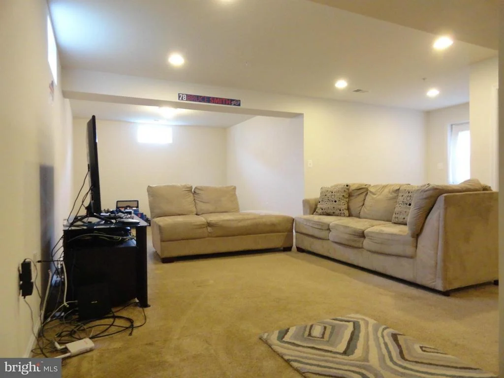 Photo of 7518 BETTYS WAY