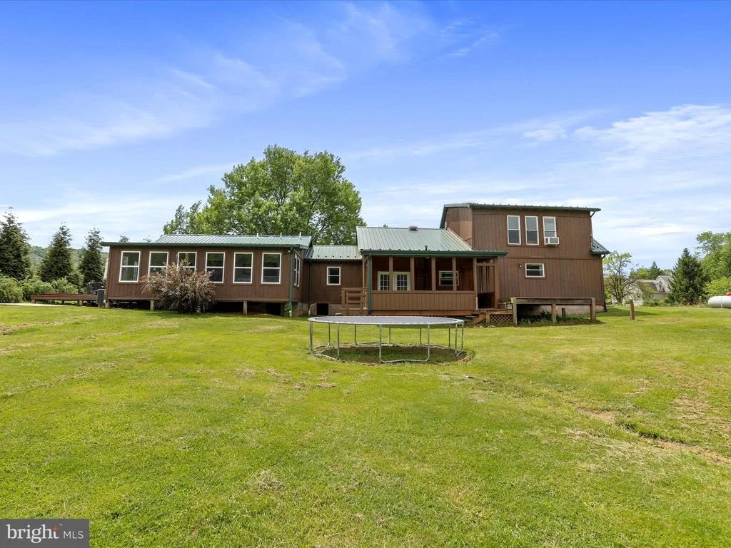 Photo of 1063 GEORGE ARNOLD LANE