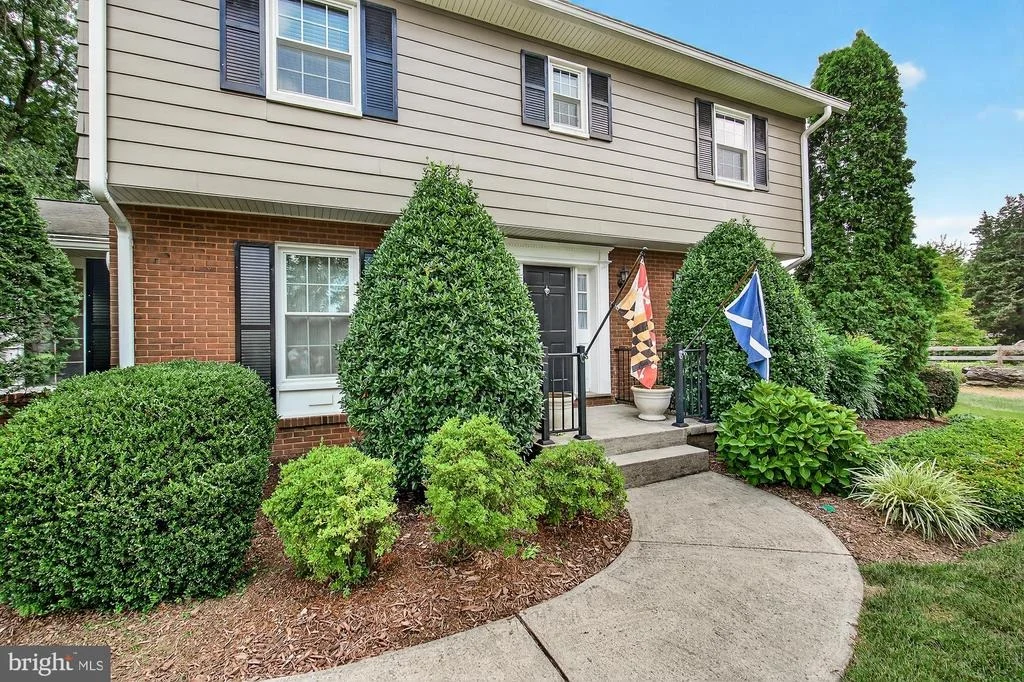 Photo of 8000 GLENDALE COURT