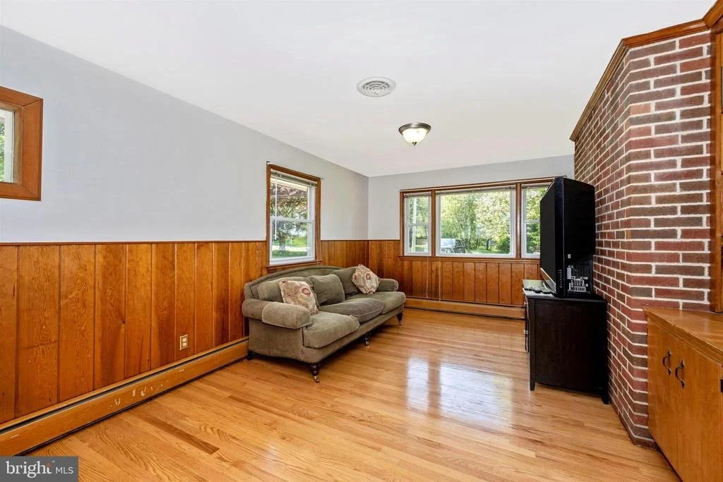 Photo of 25103 OAK DRIVE
