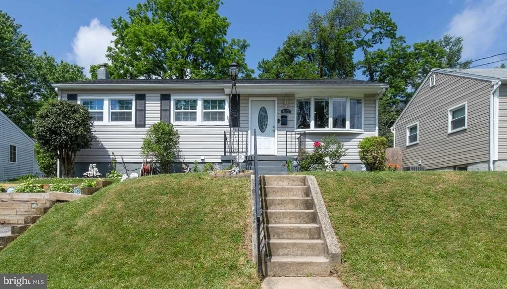 Photo of 617 LONGVIEW DRIVE