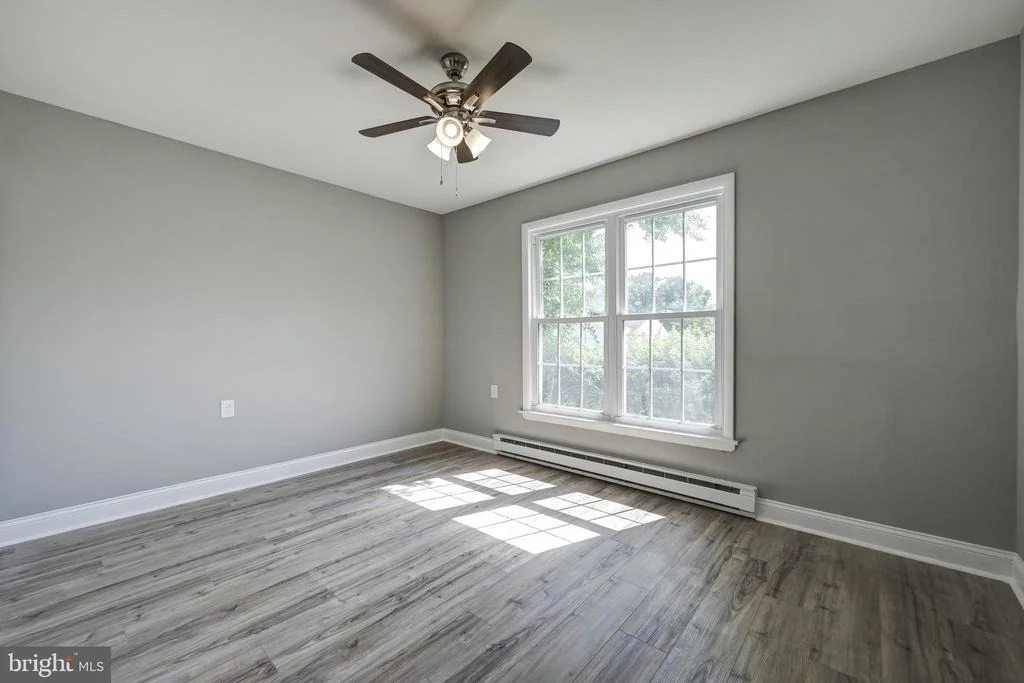 Photo of 116 BUCKINGHAM DRIVE