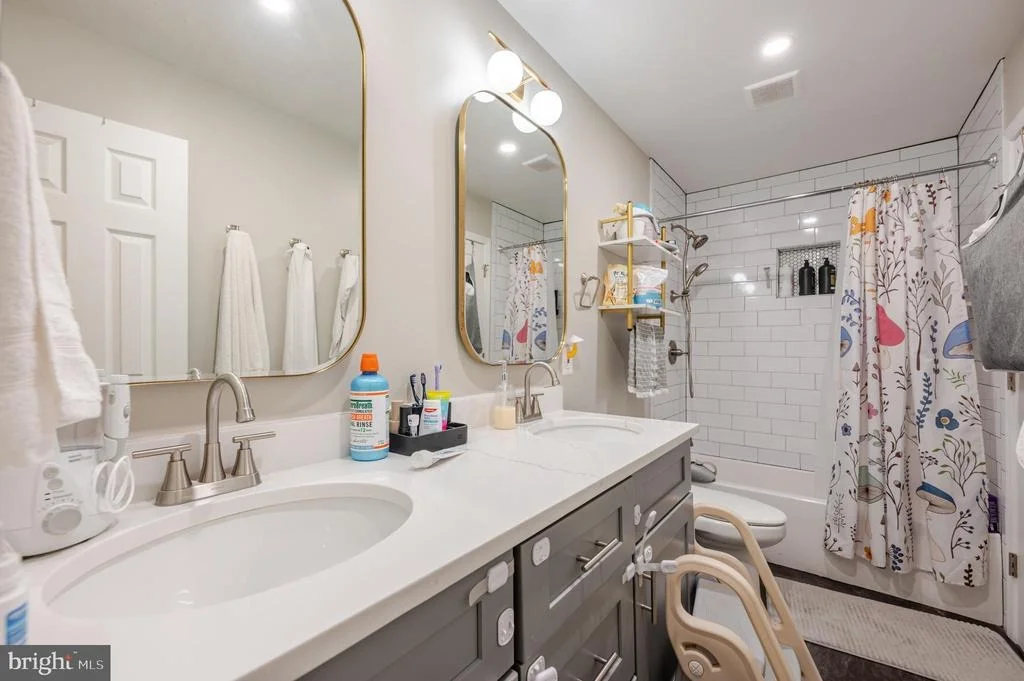 Photo of 4803 APPLE TREE DRIVE