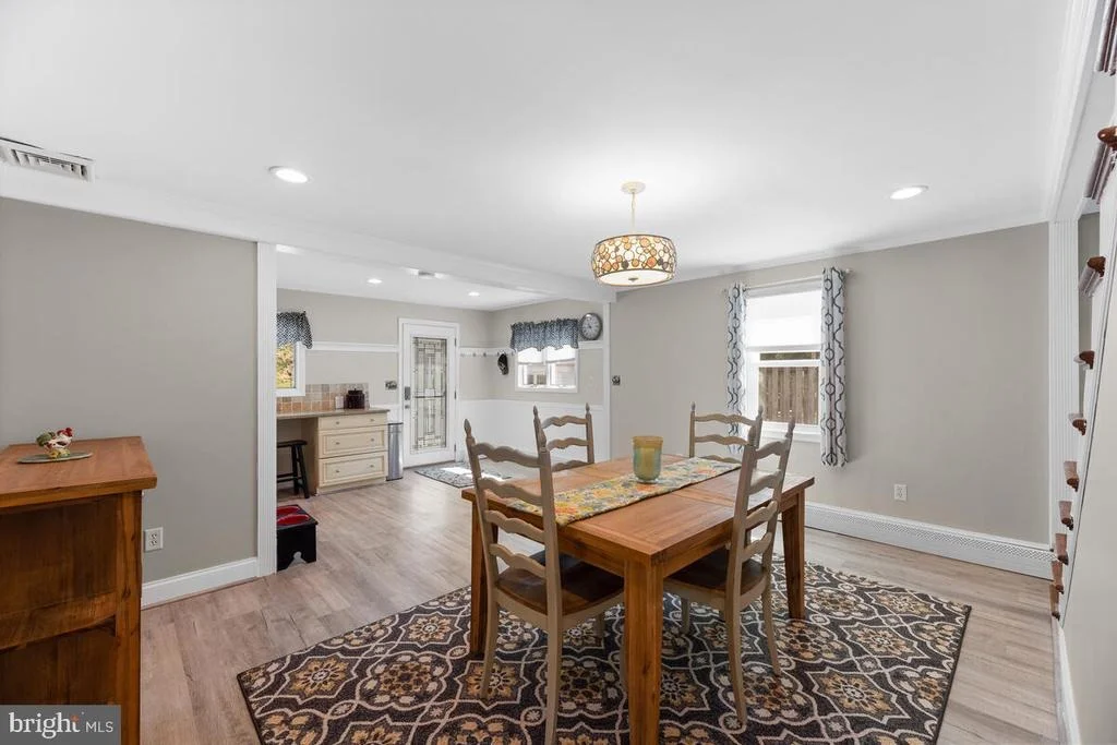 Photo of 607 REST AVENUE